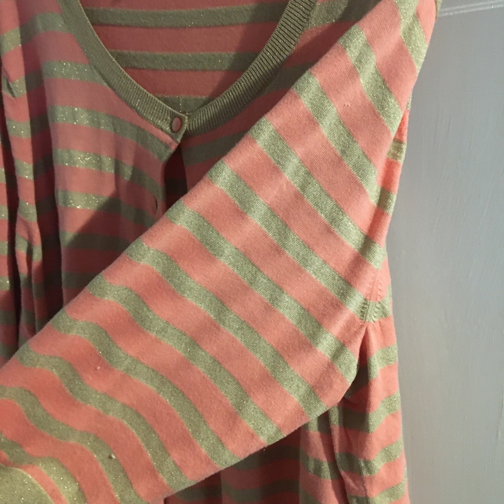 Talbots buttoned sweater - Picture 4 of 5
